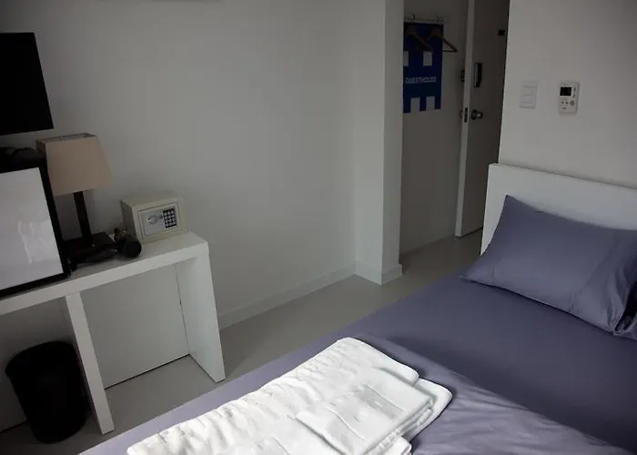 Neo Hostel *