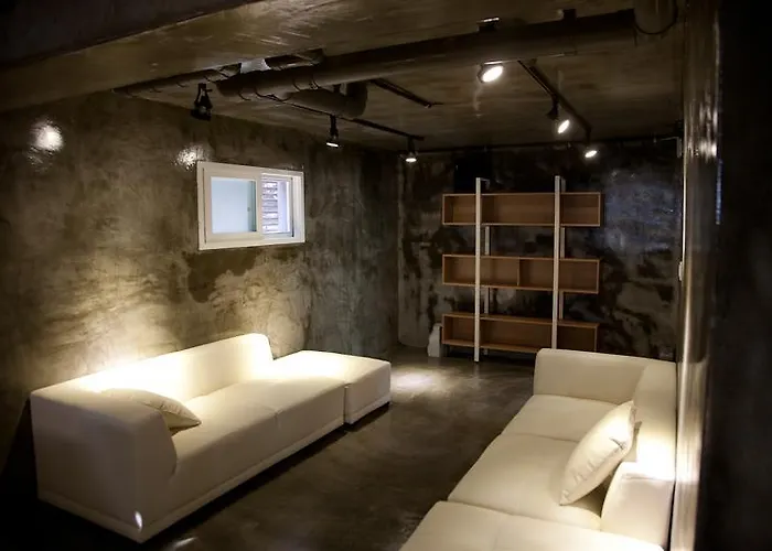 Neo Hostel